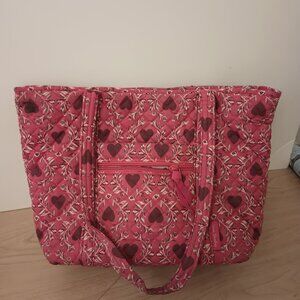 Vera Bradley Small Villager Tote in Imperial Hearts Pattern